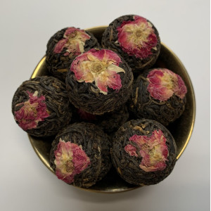 Черный связанный чай с цветком розы 100 г. Photo 2